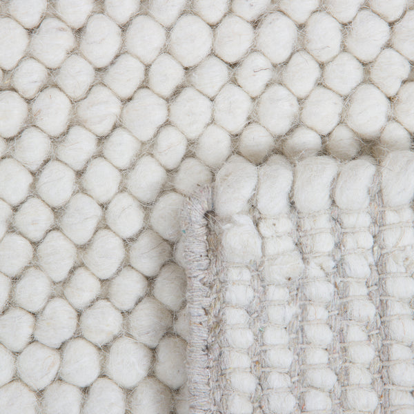 color:ivory;type:back