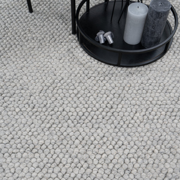 color:silver;type:detail