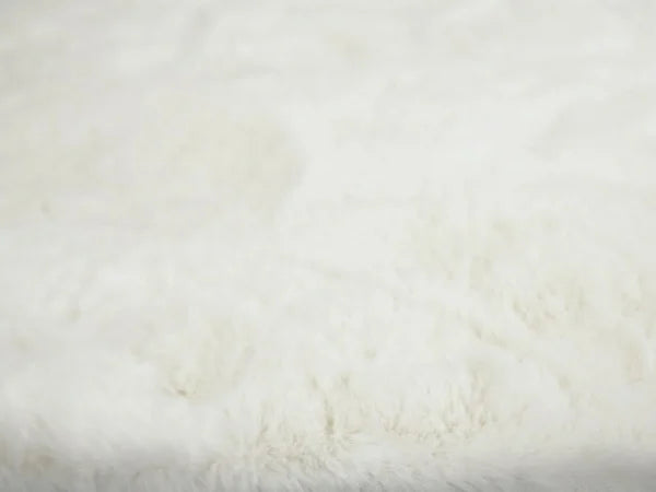 CLOUD – echte Seiten- und Detailansicht als Materialbeispiel