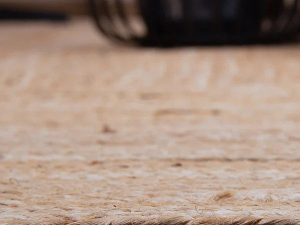JUTOS – echte Seiten- und Detailansicht als Materialbeispiel