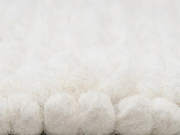 WOOLY – echte Seiten- und Detailansicht als Materialbeispiel